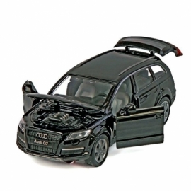 Машина мет. 1:32 Audi Q7, свет, звук, откр.двери, капот, багажник, цвета в ассорт., 15 см